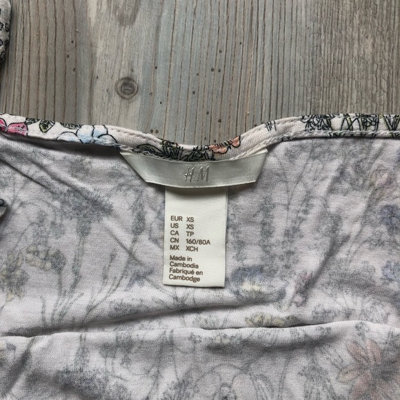 H&M white floral camisole - Picture 3 of 5